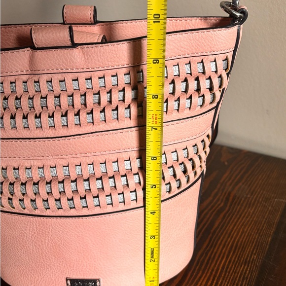 Joe’s Jeans Pink Woven Bucket Bag Crossbody EUC - Picture 13 of 14